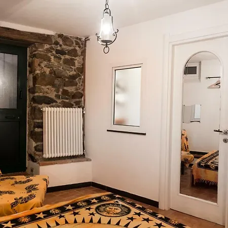 Borgo Tipico Collinare Apartment